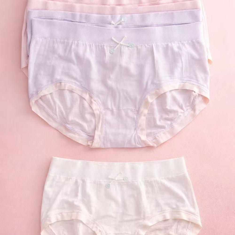 New With Tags Women's Soft & Breathable Everyday Underwear (OS)